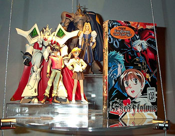 Hitomi ain't no Faye Valentine, that's for sure!
